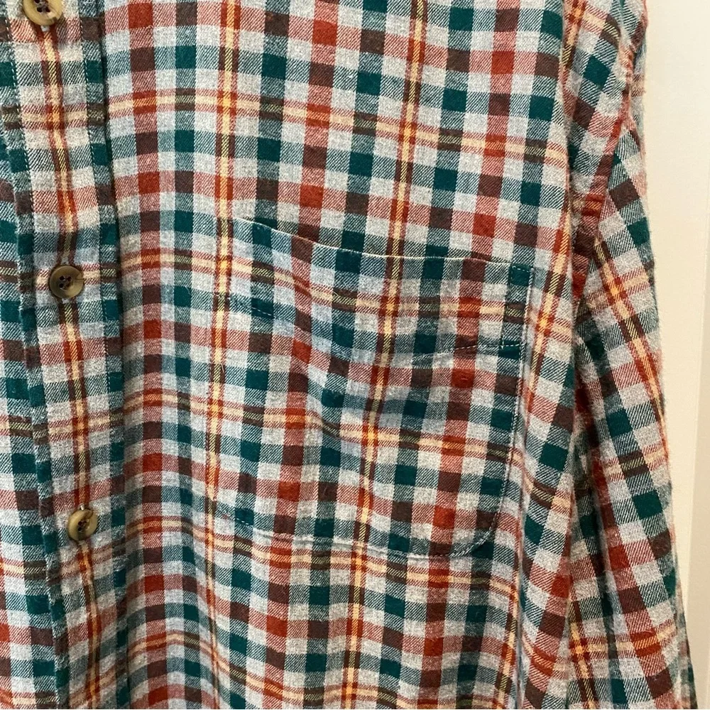 J Crew Men’s Long Sleeve Slim Fit Button Down Shirt. Large. Green Plaid.‎ Cotton